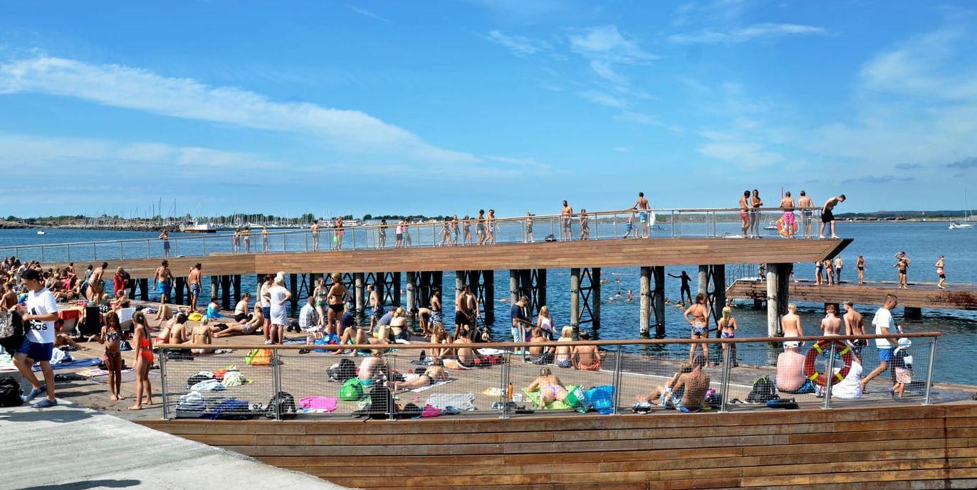 Hur försvarar du bygget av fästningsbadet som en bra sommar kanske används max två månader/år? undrar skribenten.