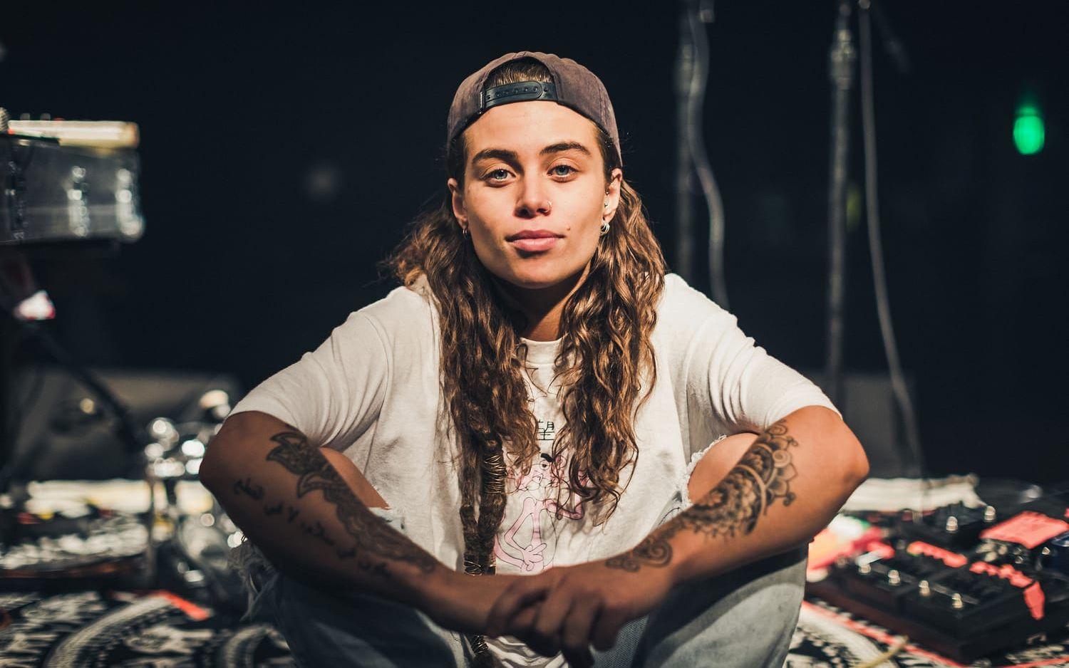 HN:s Annie Turesson guidar till Way Out West bästa artister. Först: Tash Sultana. Ett musikaliskt geni. Hon kan typ allt jag inte kan. Vill vara nära henne, punkt. Foto: Michael Amico