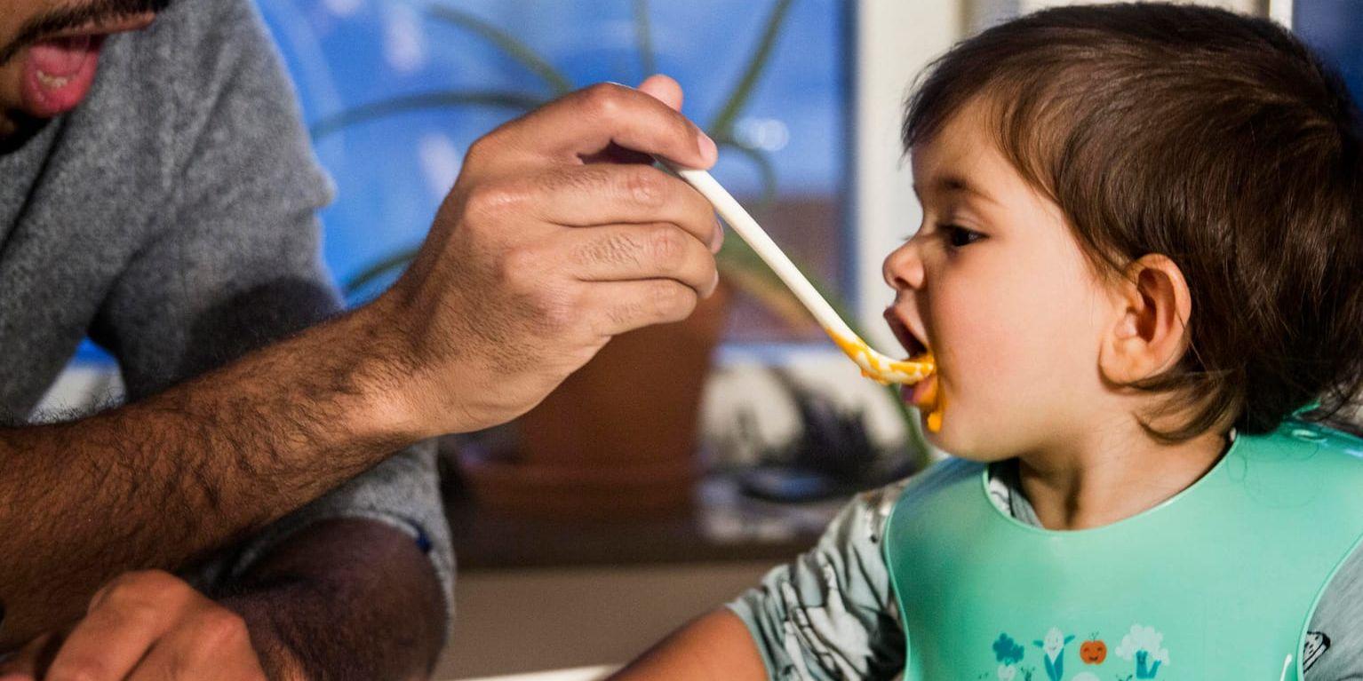 Nya rekommendationer för mat till spädbarn Hallands Nyheter