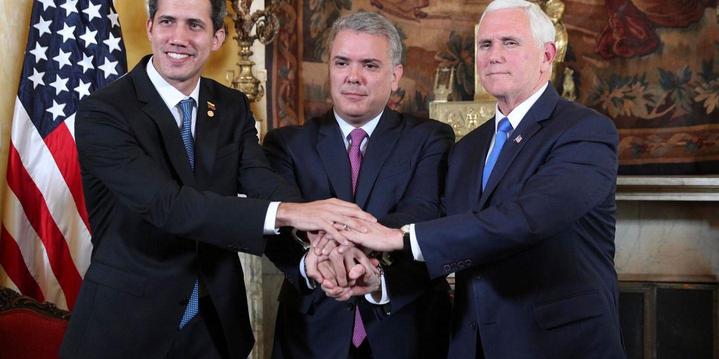 Venezuelas oppositionsledare Juan Guaidó, Colombias president Iván Duque Márquez och USA:s vicepresident Mike Pence under mötet i Bogotá.