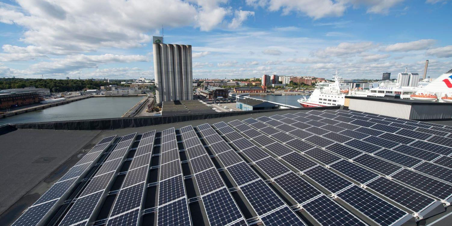 Sol-, vind- och vattenkraft bygger på förnyelsebar energi som alla har solen som primär energikälla, skriver debattören.