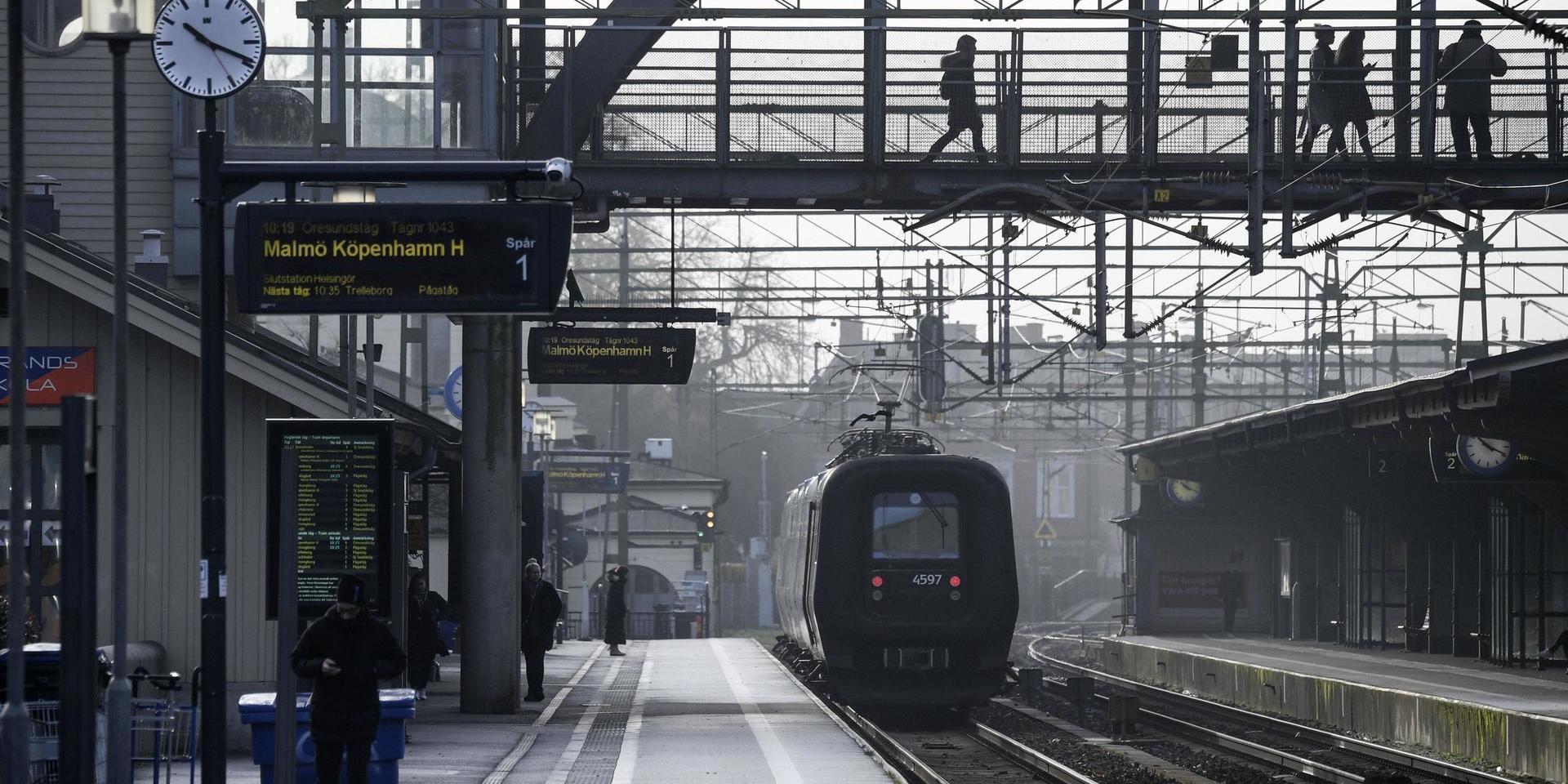 Det moderata förslaget om ny bro mellan Helsingborg och Helsingör välkomnas av Centern som dock menar att vi inte får glömma ett ännu större sammanhang.