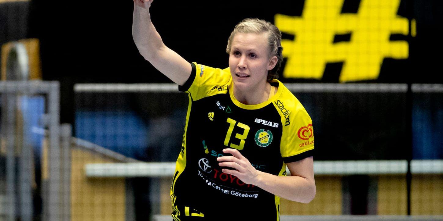 Elin Hallagård gjorde succé som inhoppande reserv i vinterns EM, men lämnar Sävehof efter säsongen för att "varva ner" hos konkurrenten Heid. Innan dess vill hon dock ha sitt sjätte SM-guld, i en finalserie som Sävehof såg ut att missa för några veckor sedan. Arkivbild.