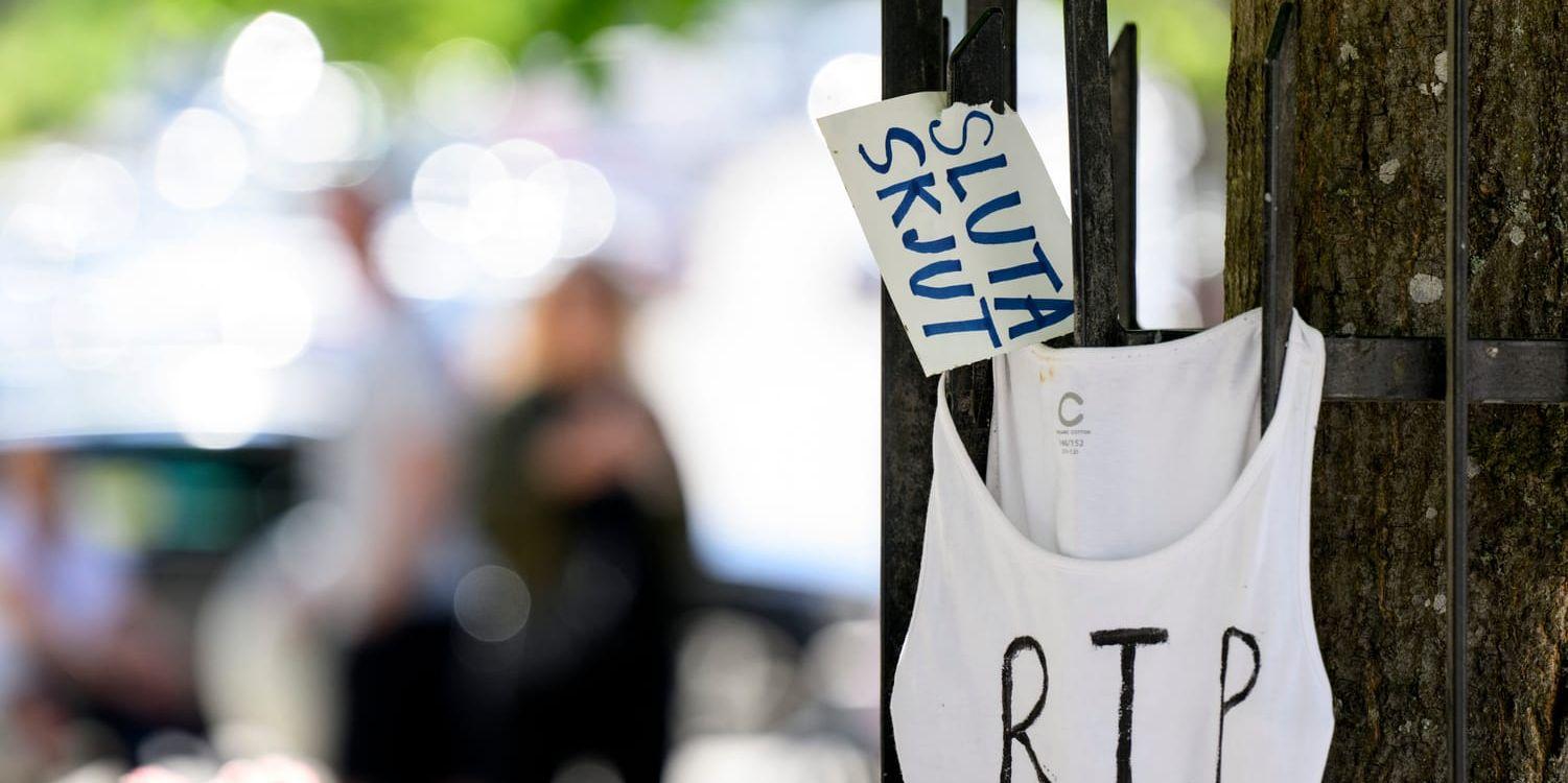 STOCKHOLM 20230612
Farsta centrum efter skjutningarna där två personer dog och två skadades.
Foto: Jessica Gow / TT / kod 10070
***ej pixlad bild***