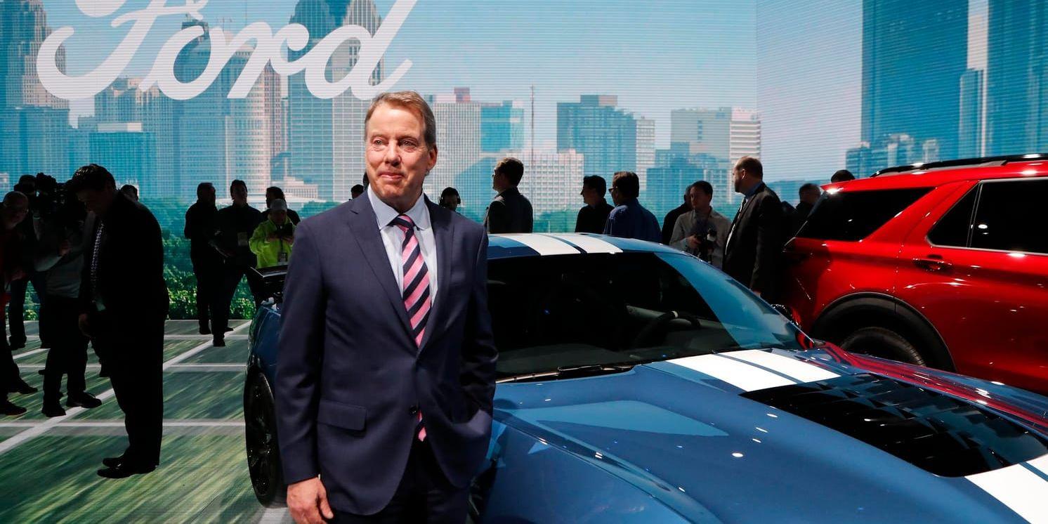 Fords styrelseordförande Bill Ford visar upp bolagets uppdatering av klassikern Mustang Shelby GT500 i Detroit. Arkivbild