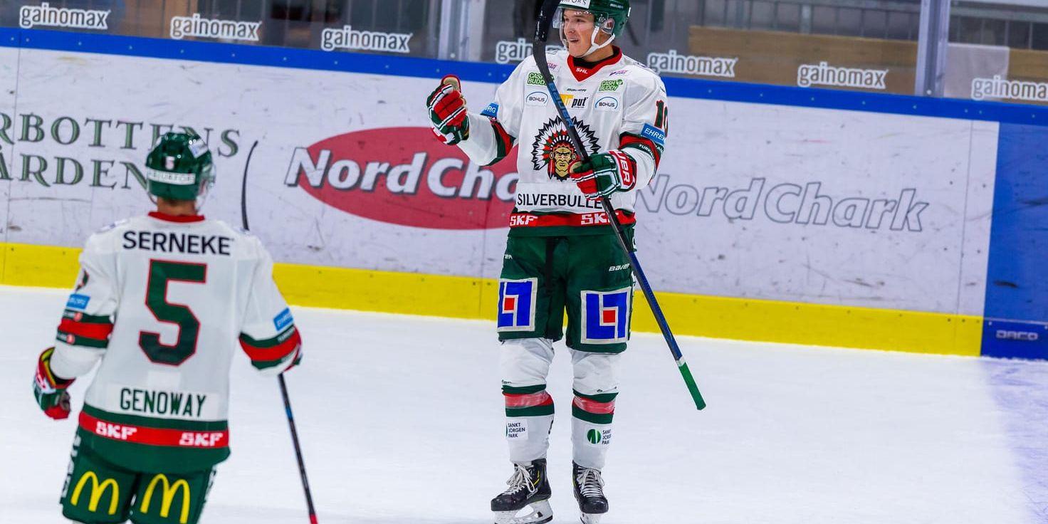 Frölundas Gustav Lindström firar sitt 2–1-mål borta mot Luleå, 19-åringens första mål i SHL.