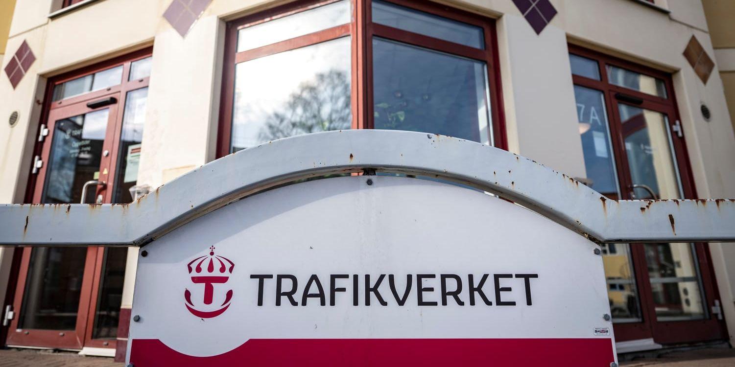 Trafikverket ska spara 600 miljoner kronor genom omorganisation och effektiviseringar. 