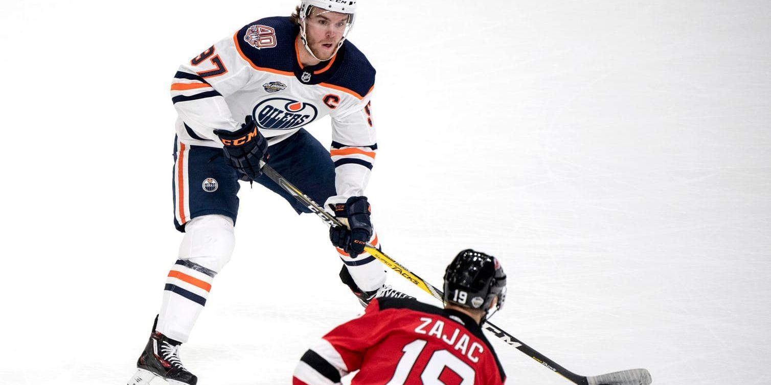 Edmonton Oilers superstjärna Connor McDavid började bra, men det var New Jersey Devils som var starkast i Scandinavium.